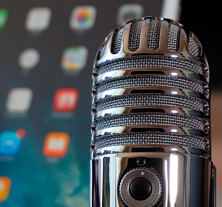 Els millors podcasts per escoltar al Tram