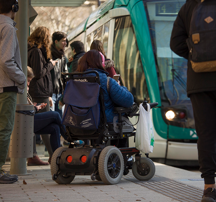 El tramvia, transport 100% accessible i adaptat
