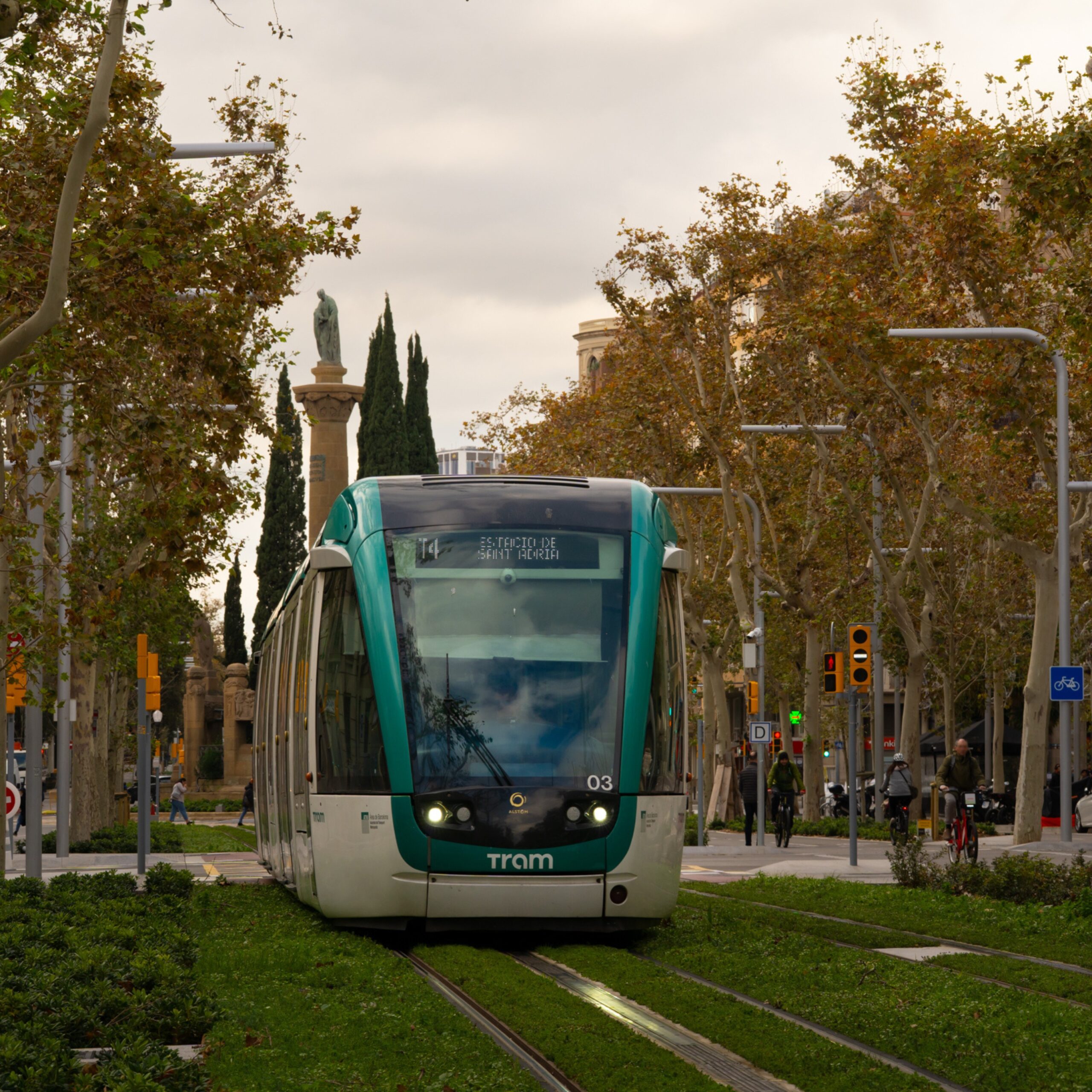 Descobreix els itineraris del TRAM: T4, de Verdaguer a Sant Adrià de Besòs