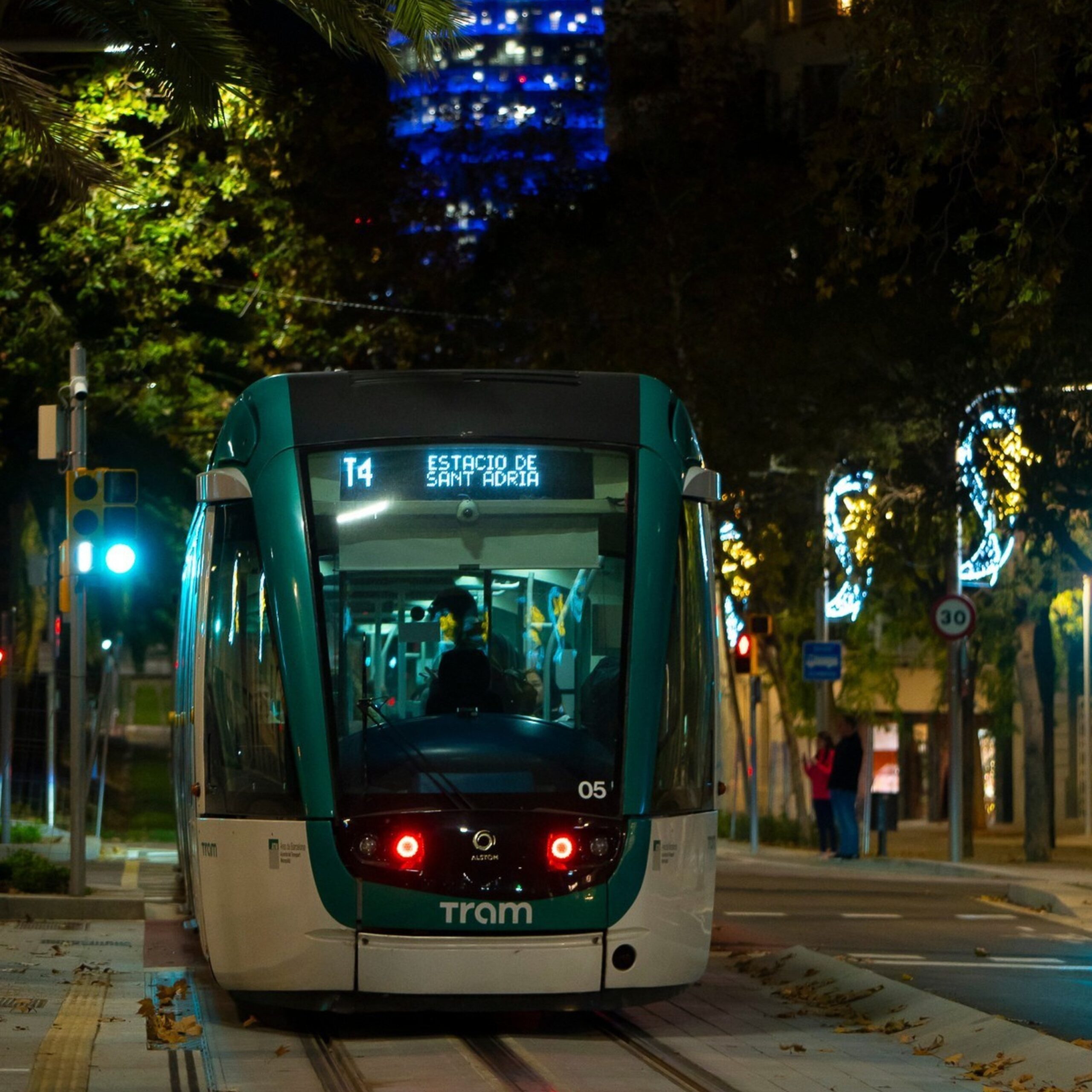 Quan els carrers s’il·luminen: encesa de llums de Nadal a Barcelona i el Baix Llobregat