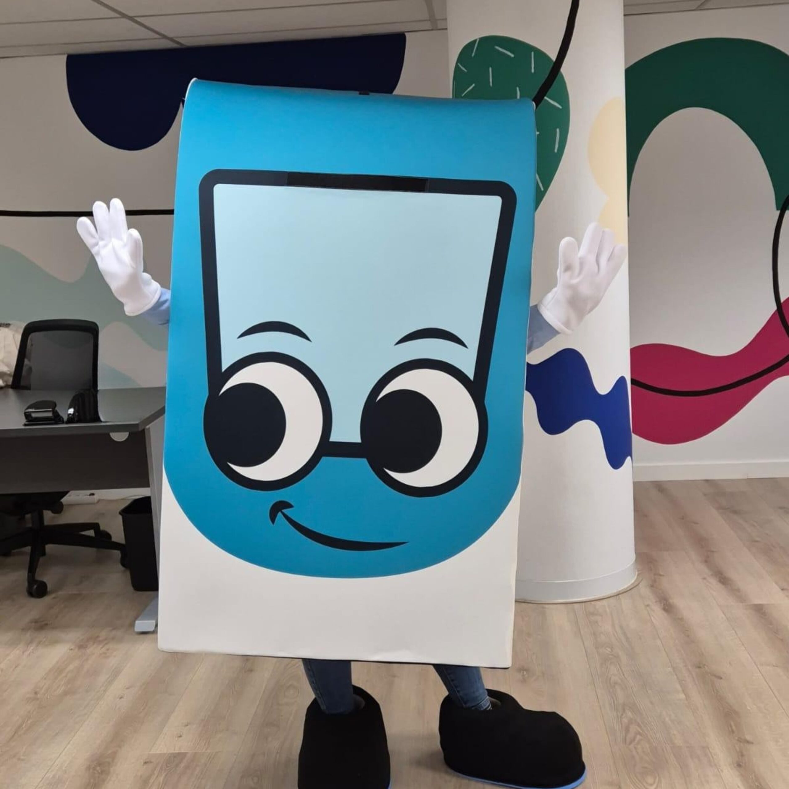 Carnestoltes 2026: rues, comparses i sardinades a prop de TRAM