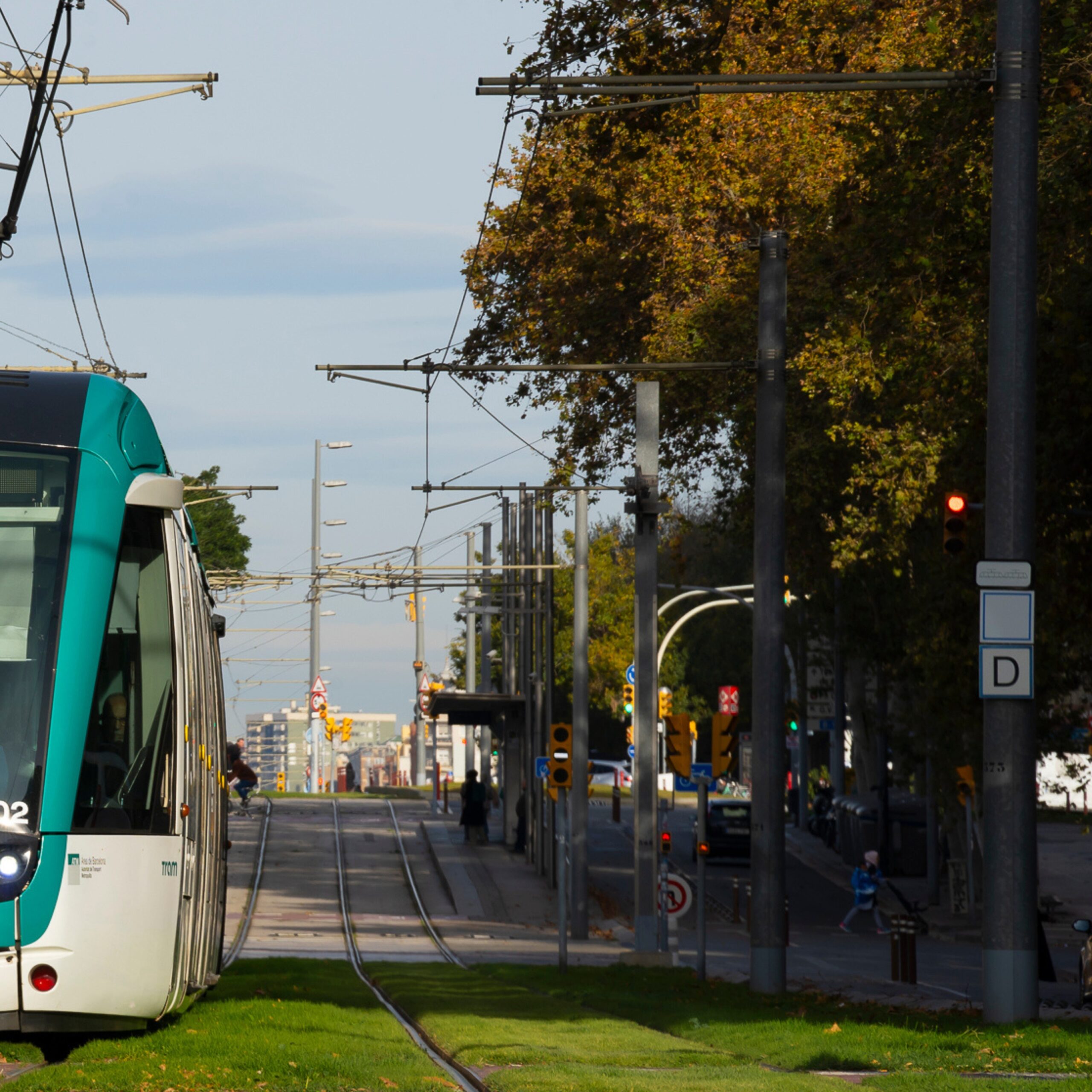Senyals sobre raïls: què signifiquen les plaques de TRAM?